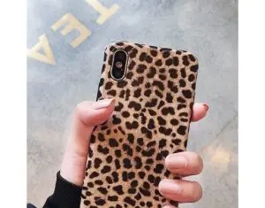 Rolul huselor de telefon