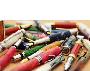Te-ai săturat de instrumentele de scris clasice? Optează pentru stilourile de lux ale brandului Poenari