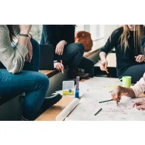 abordarile-educative-in-coli-trebuie-sa-promoveze-competen-a-interculturala-a-tinerilor1.jpg