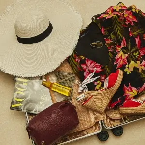 summer-essentials-de-la-answear-ro-ce-impachetezi-in-valiza-de-vacanta.jpg