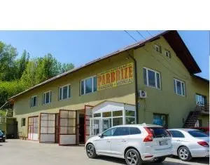 Parbrizele auto – siguranta la volan, rolul functional si intrebari frecvente