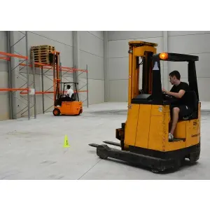 romania-angajeaza-tehnicieni-mai-multi-decat-absolventi-de-facultate-iata-joburile-la-mare-cautare.jpg