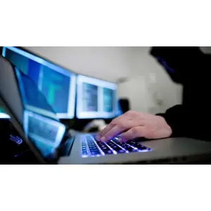 cursurile-de-programare-fasttrackit-in-atentia-tinerilor-care-se-orienteaza-profesional.jpeg