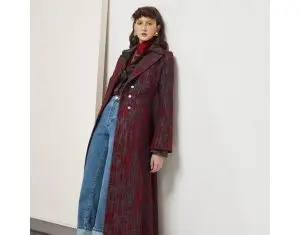 4 modele de trench coat pe care sa le cumperi in decembrie
