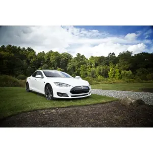 in-ciuda-problemelor-tesla-creste-vanzarile-cu-peste-50-in-2019-e-un-moment-bun-de-investit.jpg