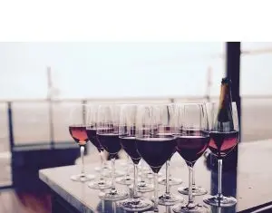 Proprietatile uimitoare pe care le are orice vin rosu! Afla de ce ar trebui sa-l consumi mai des