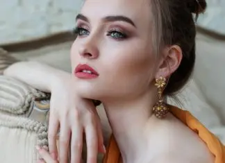 Cat se castiga din videochat Cat se castiga din videochat