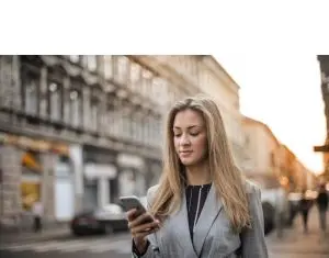 Evita aglomeratia si statul la coada! Apeleaza la serviciile online de reincarcare cartela Vodafone!