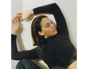 COS lanseaza colectia Active pentru femei