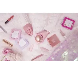 FOREO a initiat sesiuni live, pe contul oficial de Instagram din Romania pentru a mentine comunitatea aproape si pentru a face diferenta