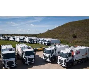Cefin Trucks, lider în segmentul vehiculelor municipale, livrează o flotă de 35 Autogunoiere compactoare Ford Trucks către compania AVE Bihor