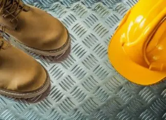 4 motive pentru care este important să utilizezi echipament de protecție la locul de muncă 4 motive pentru care este important să utilizezi echipament de protecție la locul de muncă