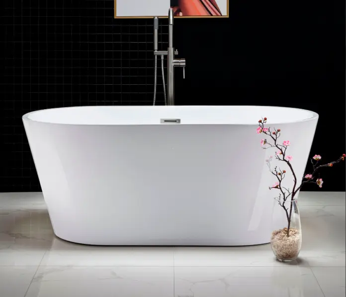 Ce cadă de baie freestanding să alegi pentru o baie mică