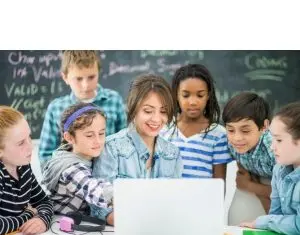 10 000 de profesori vor accesa gratuit un program international de Pedagogie digitala