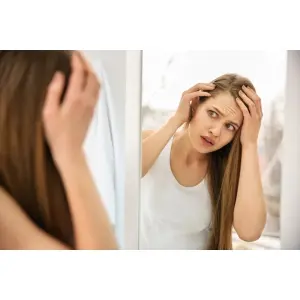 caderea-parului-o-problema-care-poate-afecta-increderea-cum-po-i-preveni-alopecia-prin-solu-ii-naturale.jpg
