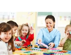 Jucării educaționale pentru copii – o necesitate pentru dezvoltarea optimă a copilăriei