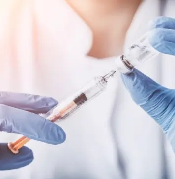 ROMÂNII CARE LUCREAZĂ ÎN GERMANIA AR PUTEA FI OBLIGAȚI SĂ SE VACCINEZE ROMÂNII CARE LUCREAZĂ ÎN GERMANIA AR PUTEA FI OBLIGAȚI SĂ SE VACCINEZE